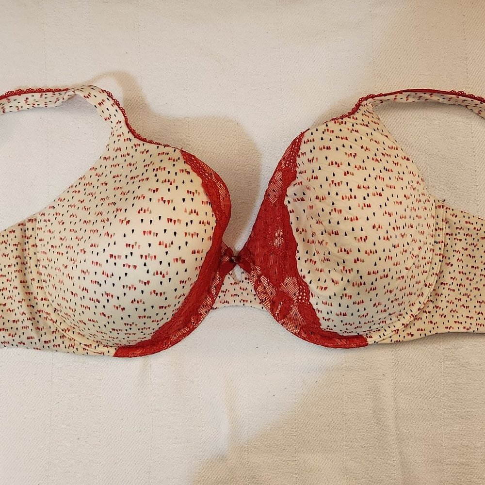 Victoria's Secret Body by Victoria 38DDD